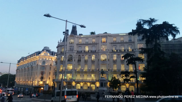 Carillón Edificio Plus Ultra, Plaza de las Cortes, Madrid 640w