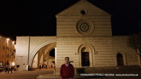 Basilica di Santa Chiara, Asis, Italia