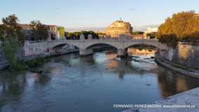 Ponte Vittorio Emanuele II, 00186 Roma, Italia