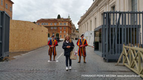 Piazza del Sant'uffizio, Roma, Italia