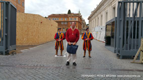 Piazza del Sant'uffizio, Roma, Italia